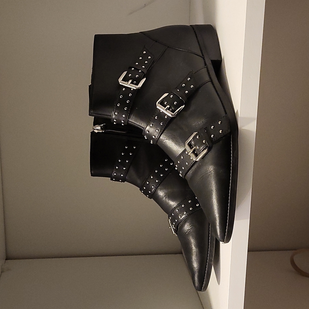 Nine west black leather booties